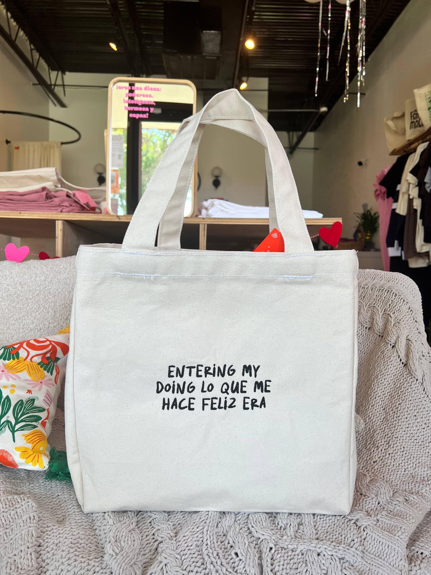 Feliz era tote bag