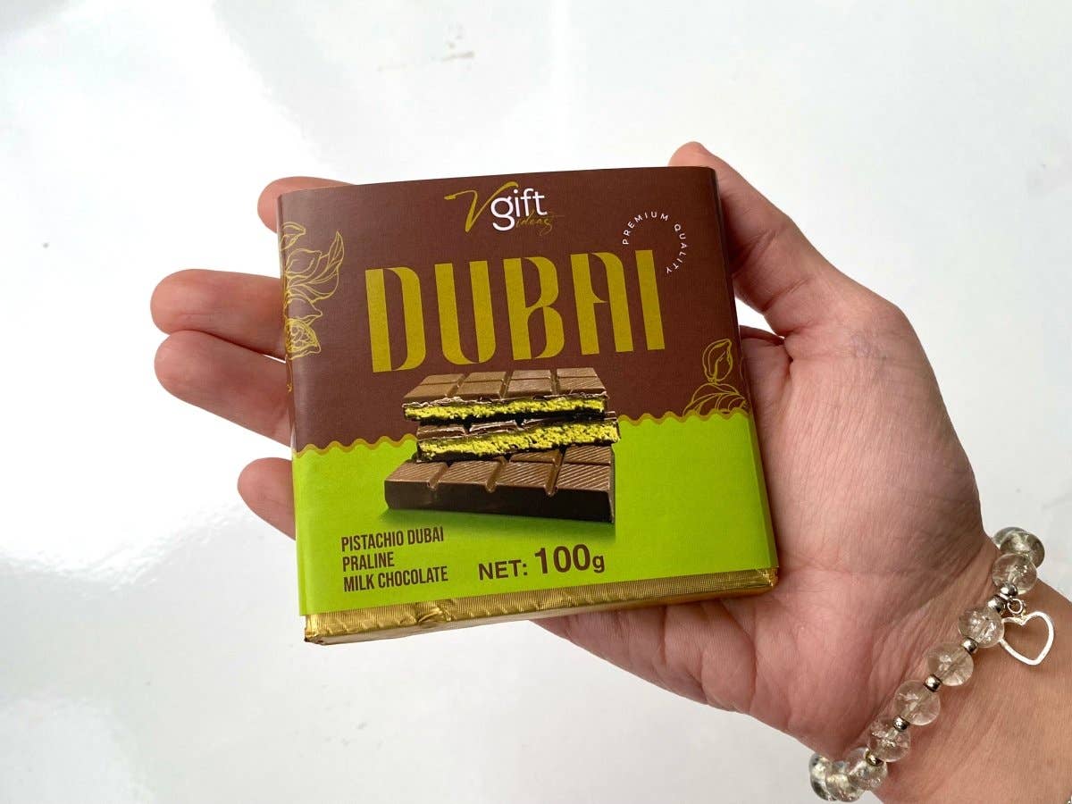 V-Gift Pistachio Praline Dubai Chocolate Bar -100g: 1 Box (100g Each-20 Pieces)